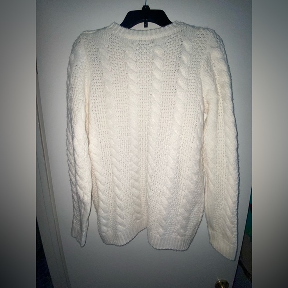 NWT, cream knit sweater. - Picture 2 of 4